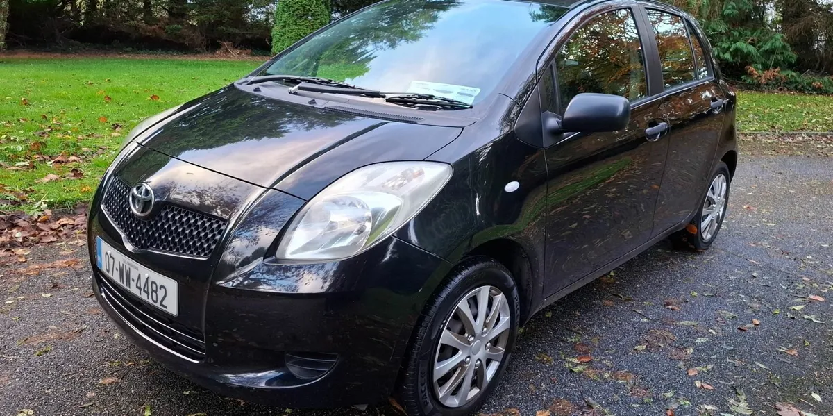 07Toyota Yaris, low kms,  New NCT 8/26 - Image 1