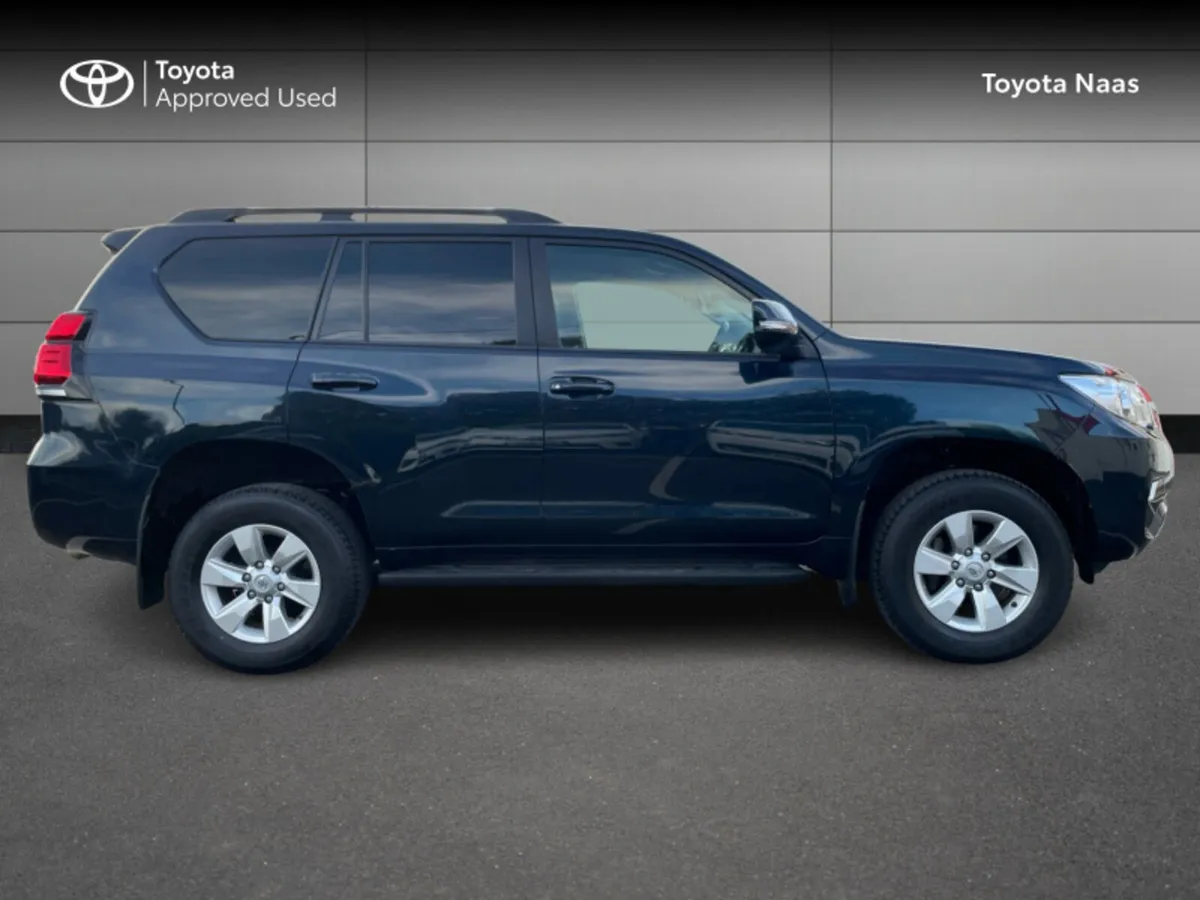 Toyota Land Cruiser LAND CRUISER LWB COMM A/T - Image 3