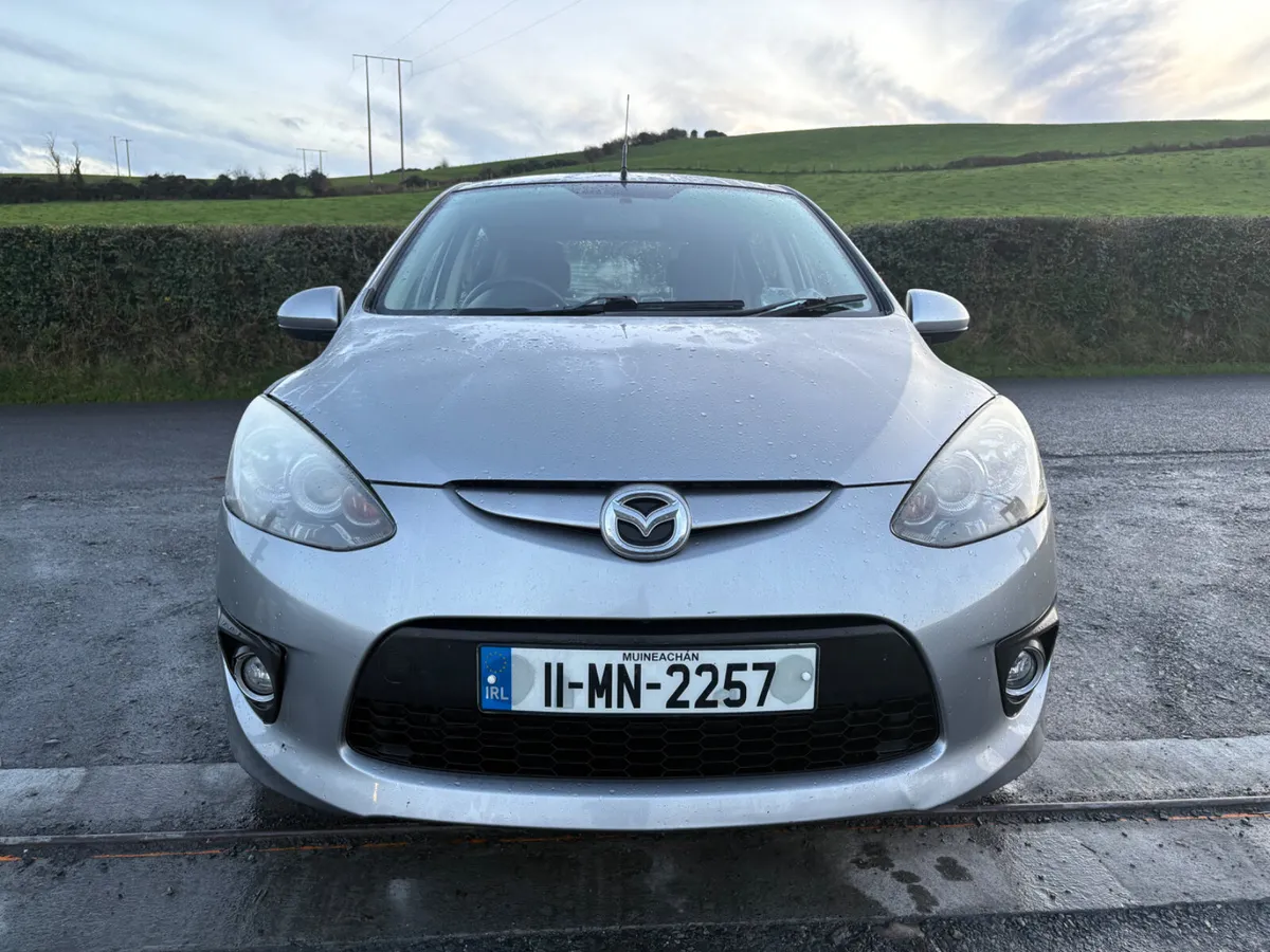 Mazda Mazda2 2011 1.3 petrol - Image 2