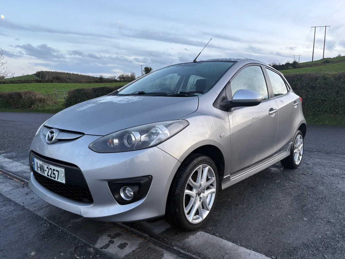 Mazda Mazda2 2011 1.3 petrol - Image 3