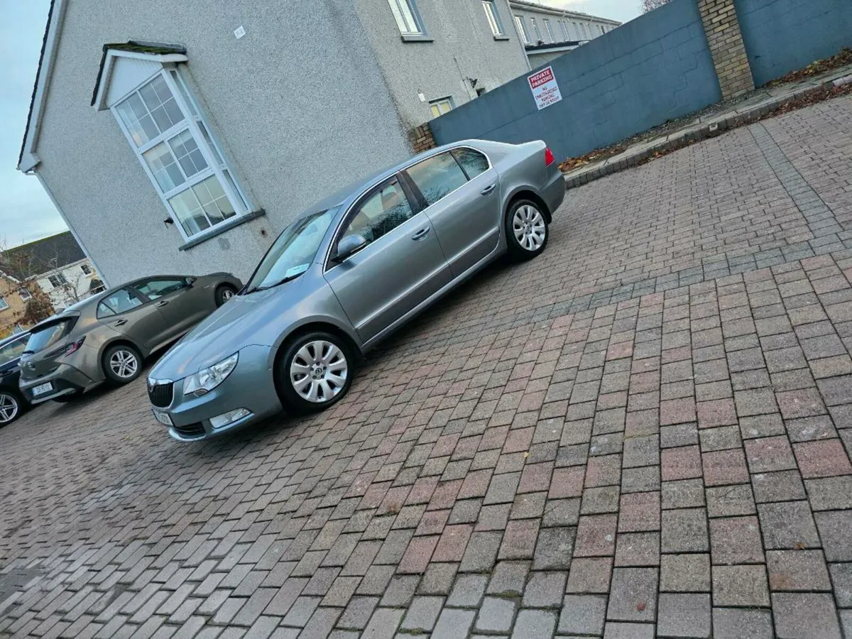 Skoda Superb Elegance 2.0TDI 170 Low KM New NCT - Image 4