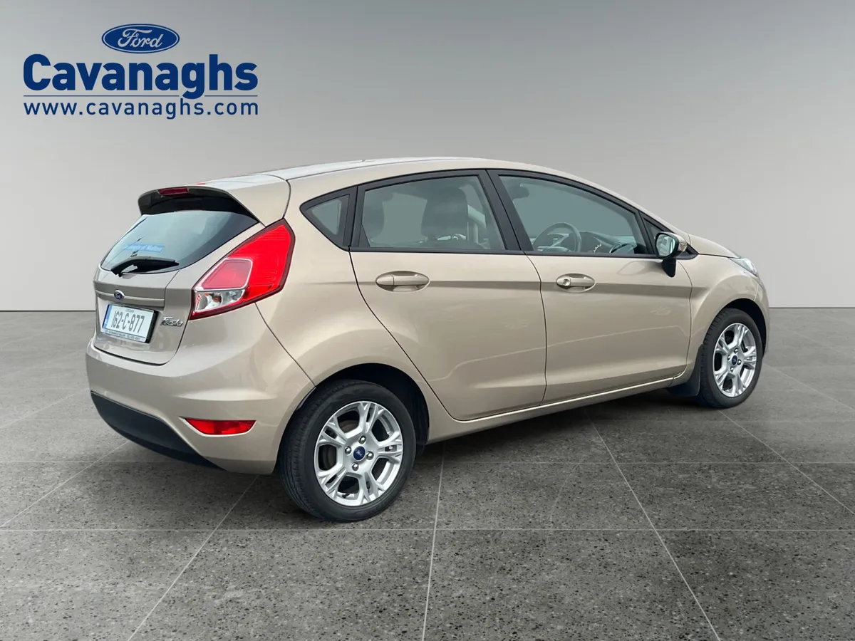 2016 Ford Fiesta Zetec 1.5 75ps M5 5dr - Image 4