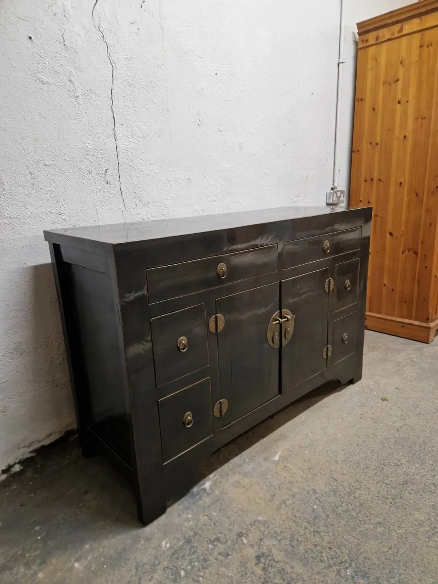 Vintage Chinese black lacquer sideboard, press - Image 4