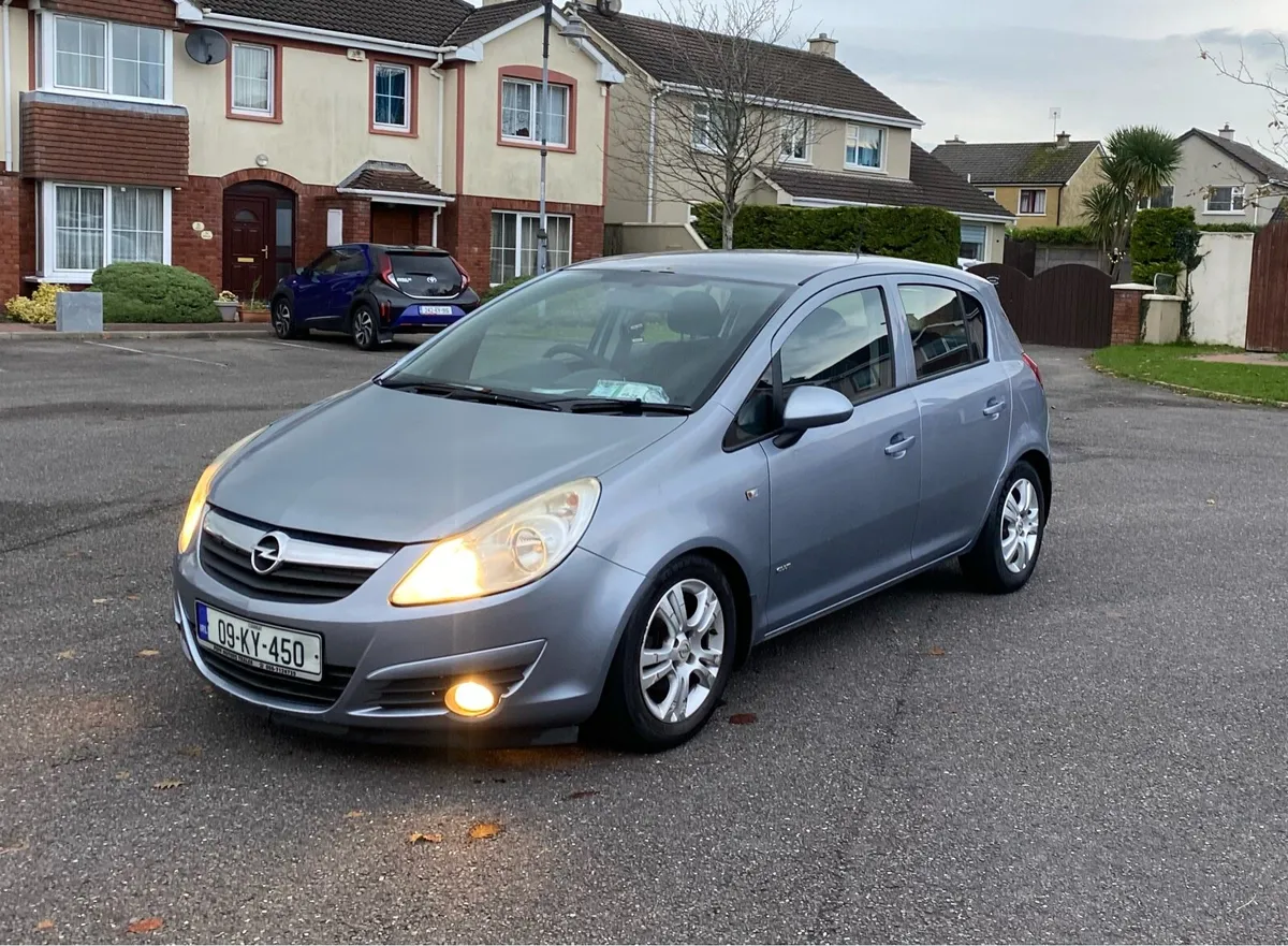09 Opel Corsa. 1.2 Petrol. €950 Or Nearest Offer. - Image 1