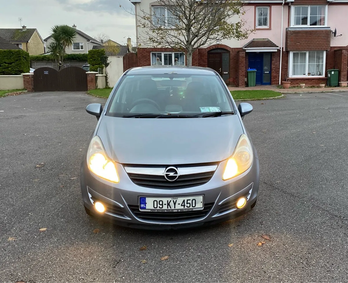 09 Opel Corsa. 1.2 Petrol. €950 Or Nearest Offer. - Image 2