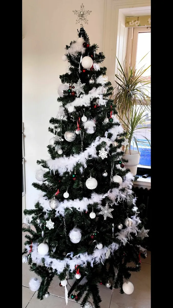 Christmas tree 7ft - Image 2