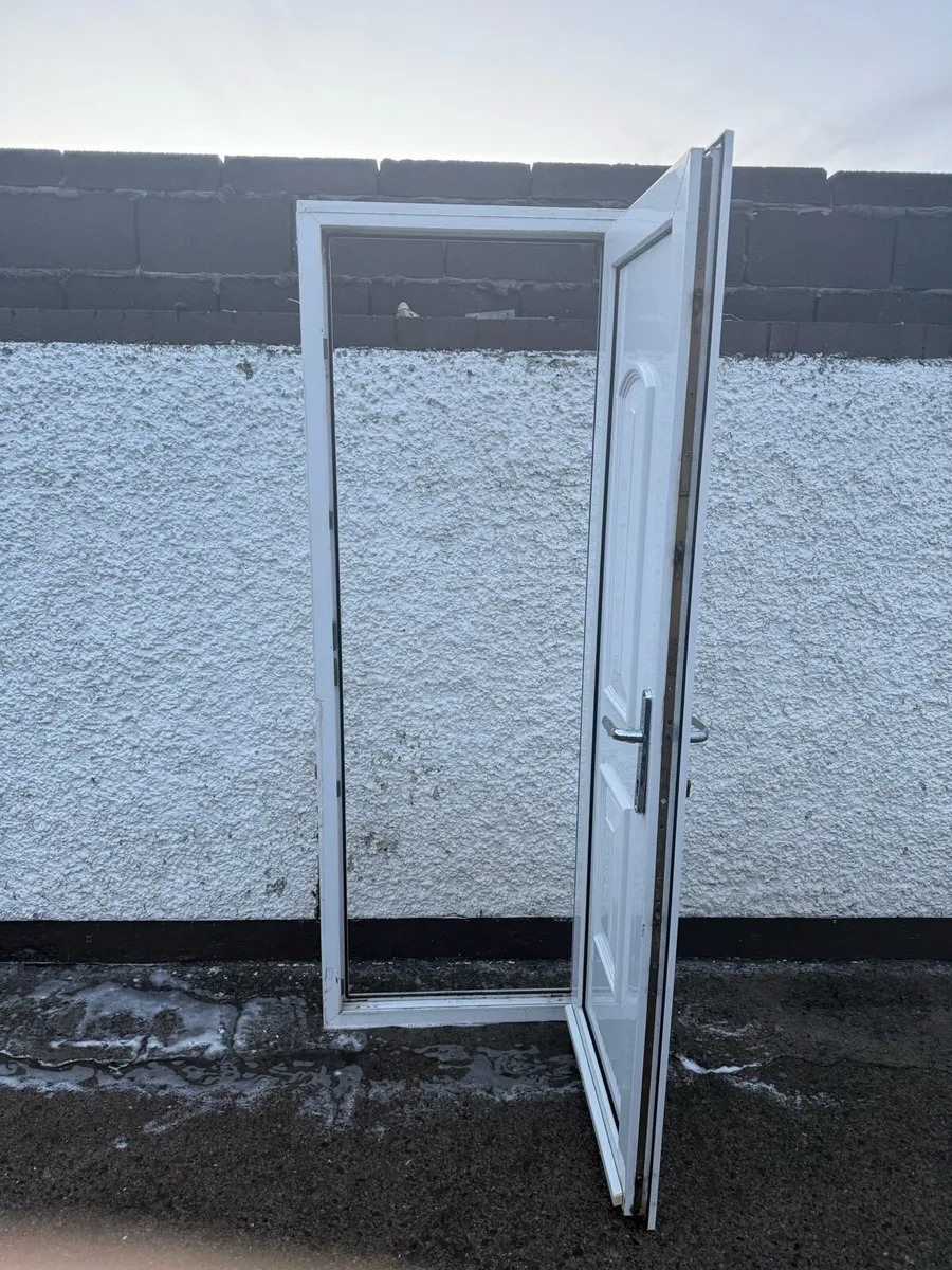 Pvc front door - Image 3