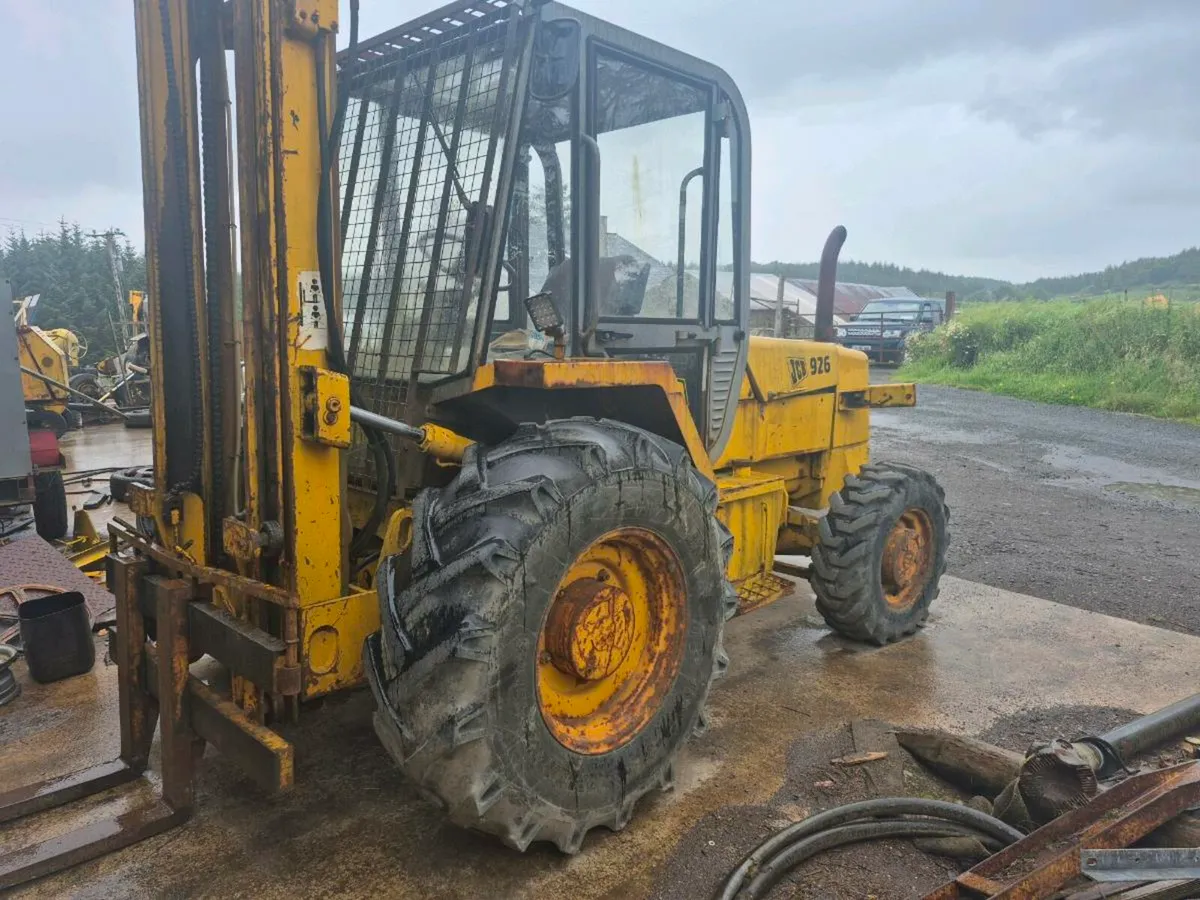 Jcb 826 all terrain 4x4 - Image 1