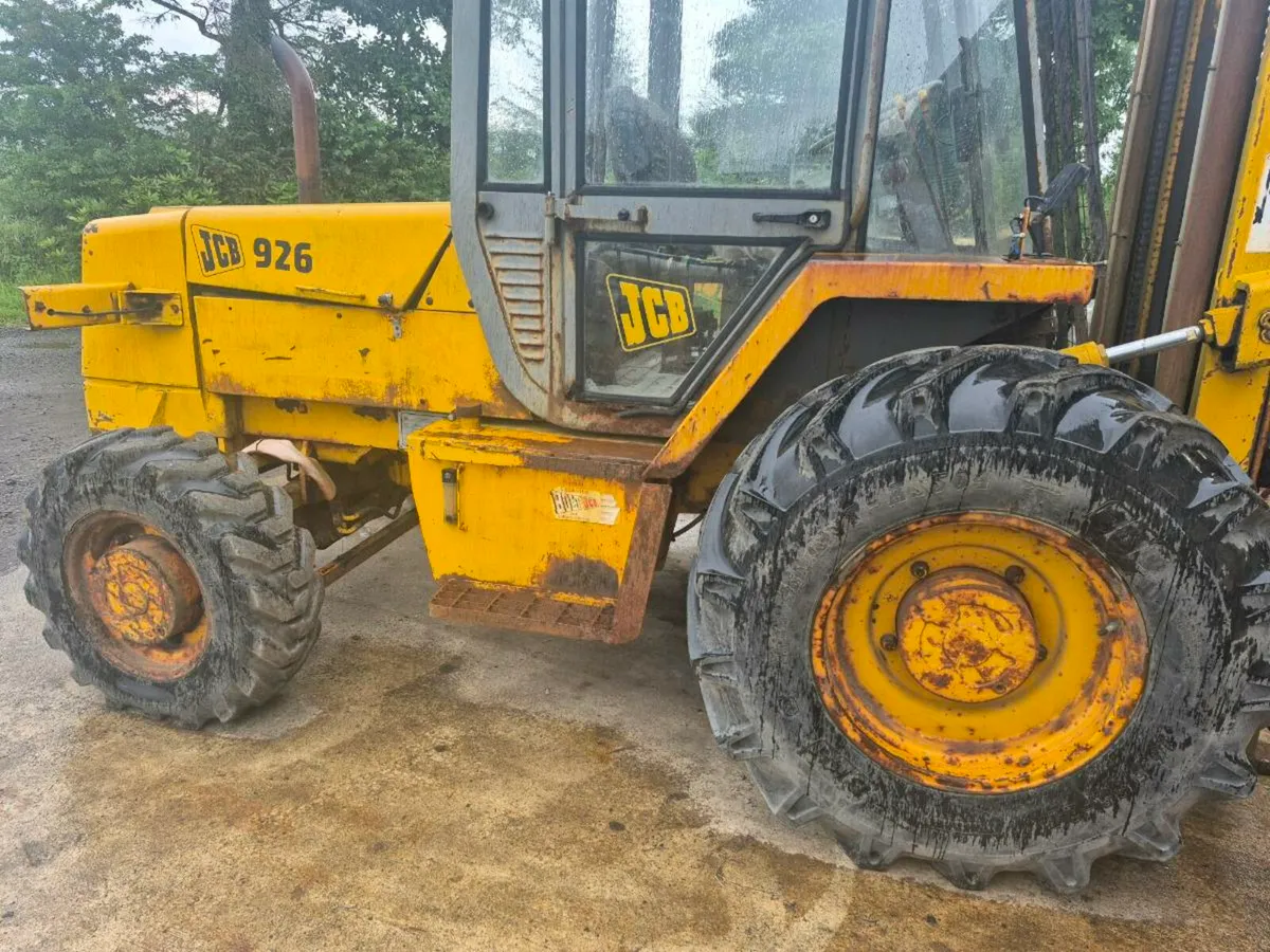 Jcb 826 all terrain 4x4 - Image 3