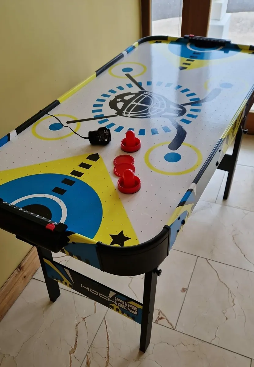 Air hockey table - Image 4