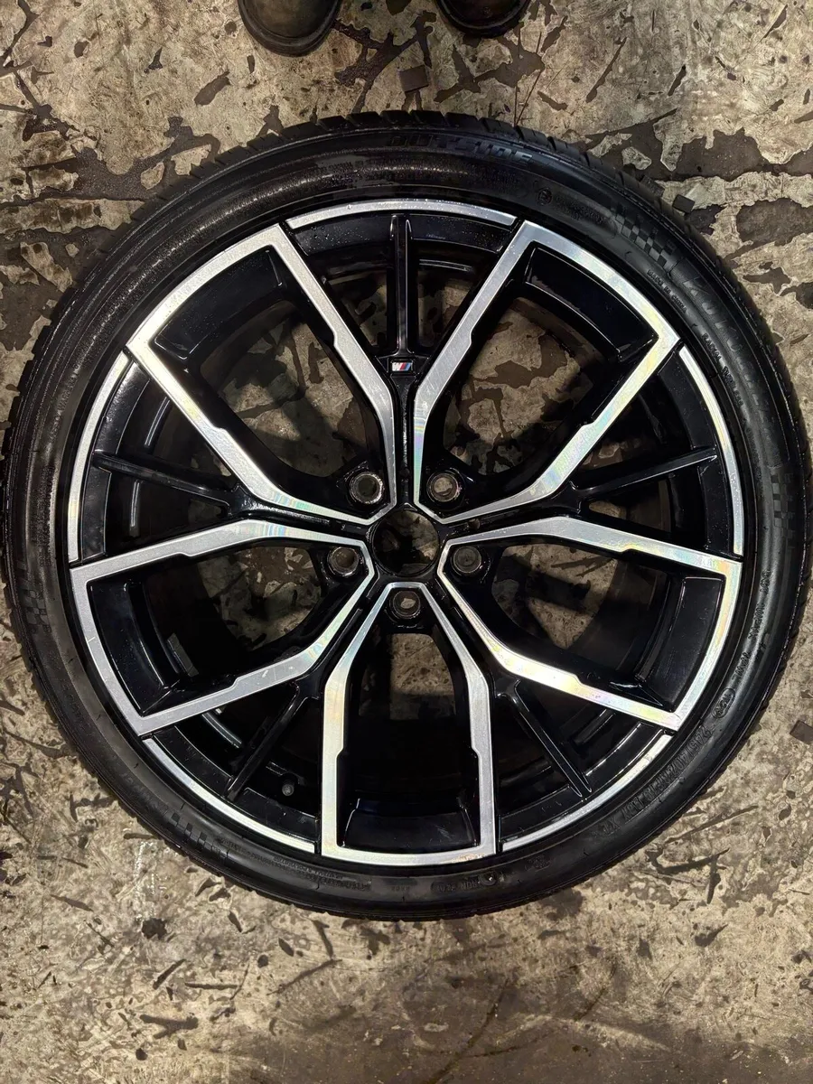 BMW G30 m sport 19’’ alloy - Image 1