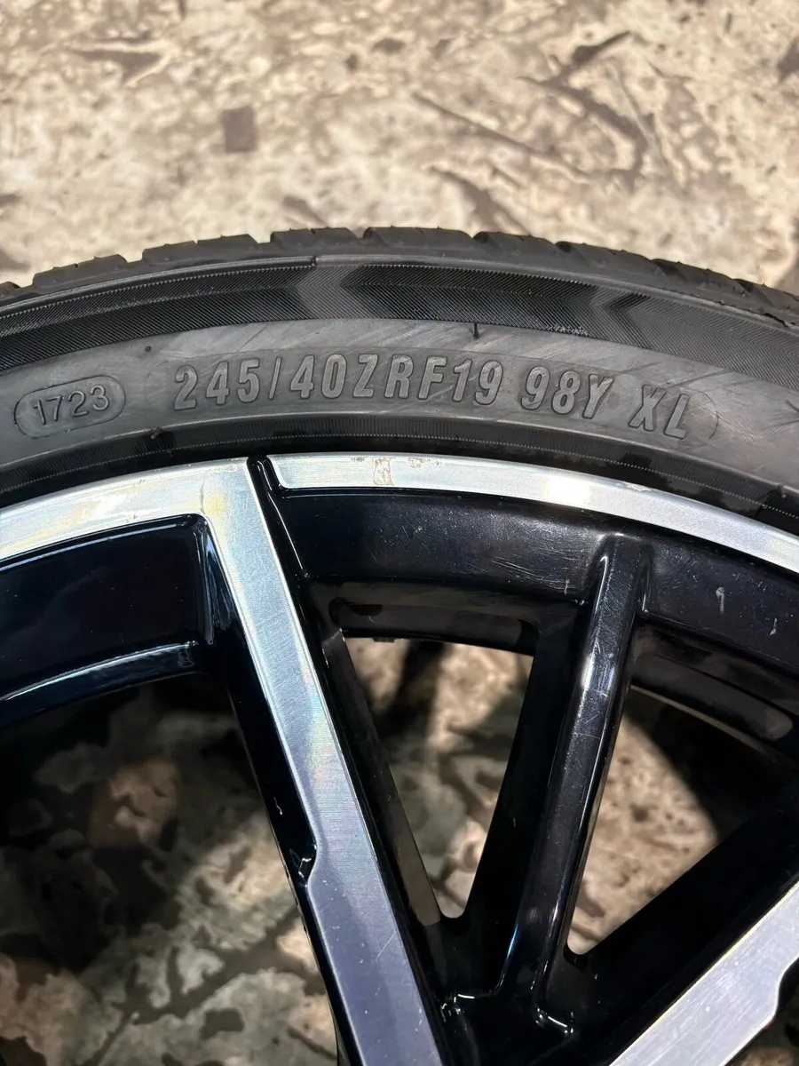 BMW G30 m sport 19’’ alloy - Image 3