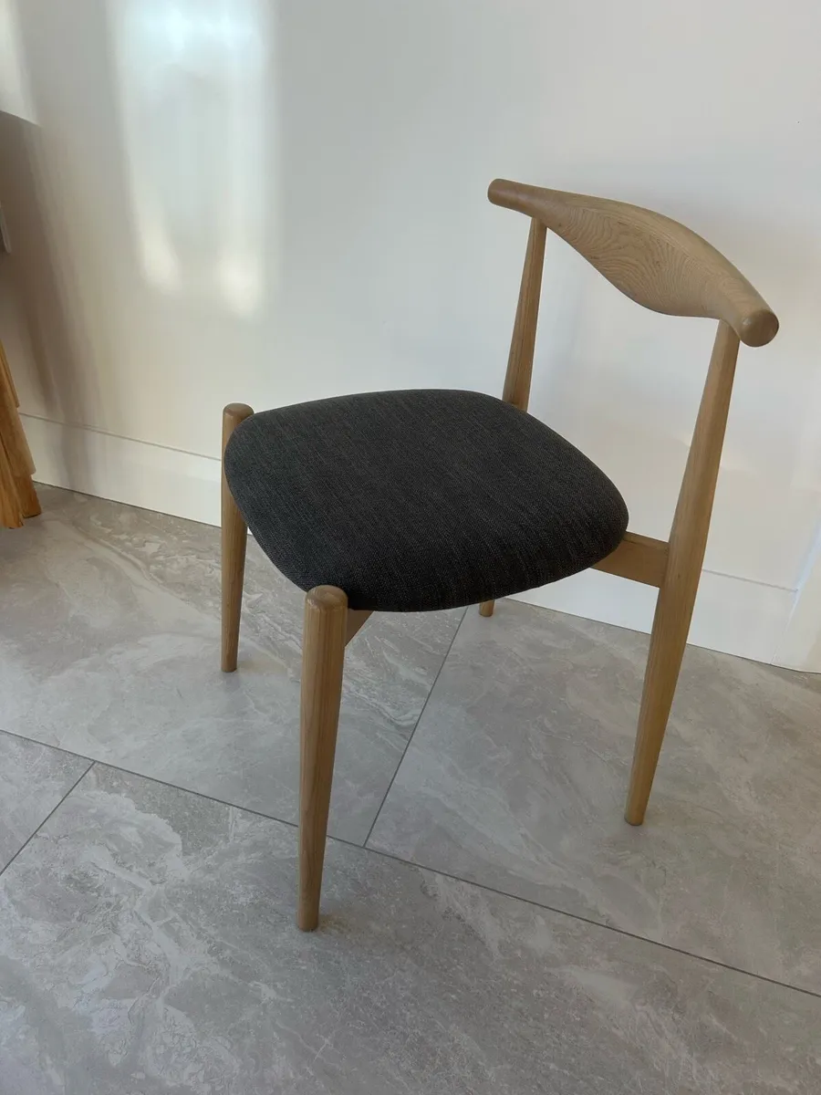 Dining chairs - Image 2