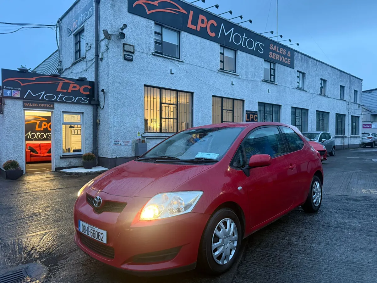 Toyota Auris 2008 Van - Image 1