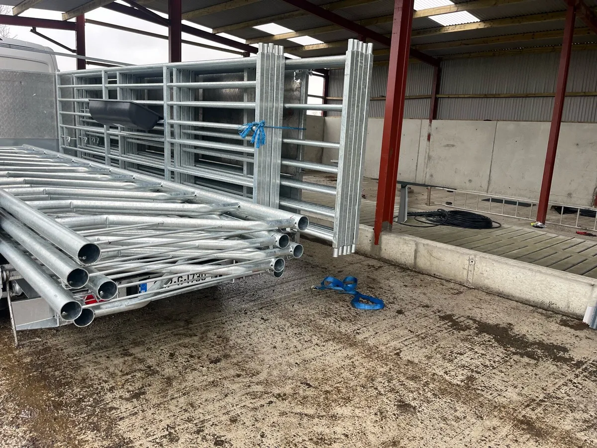 Extendable, gate and barriers - Image 2