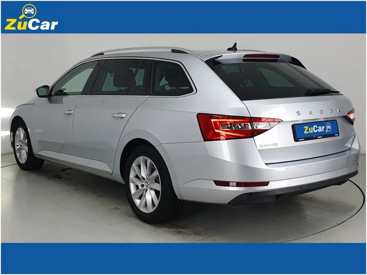 Skoda Superb Superb Se Tech Iv Phev S-A SE Techno - Image 4