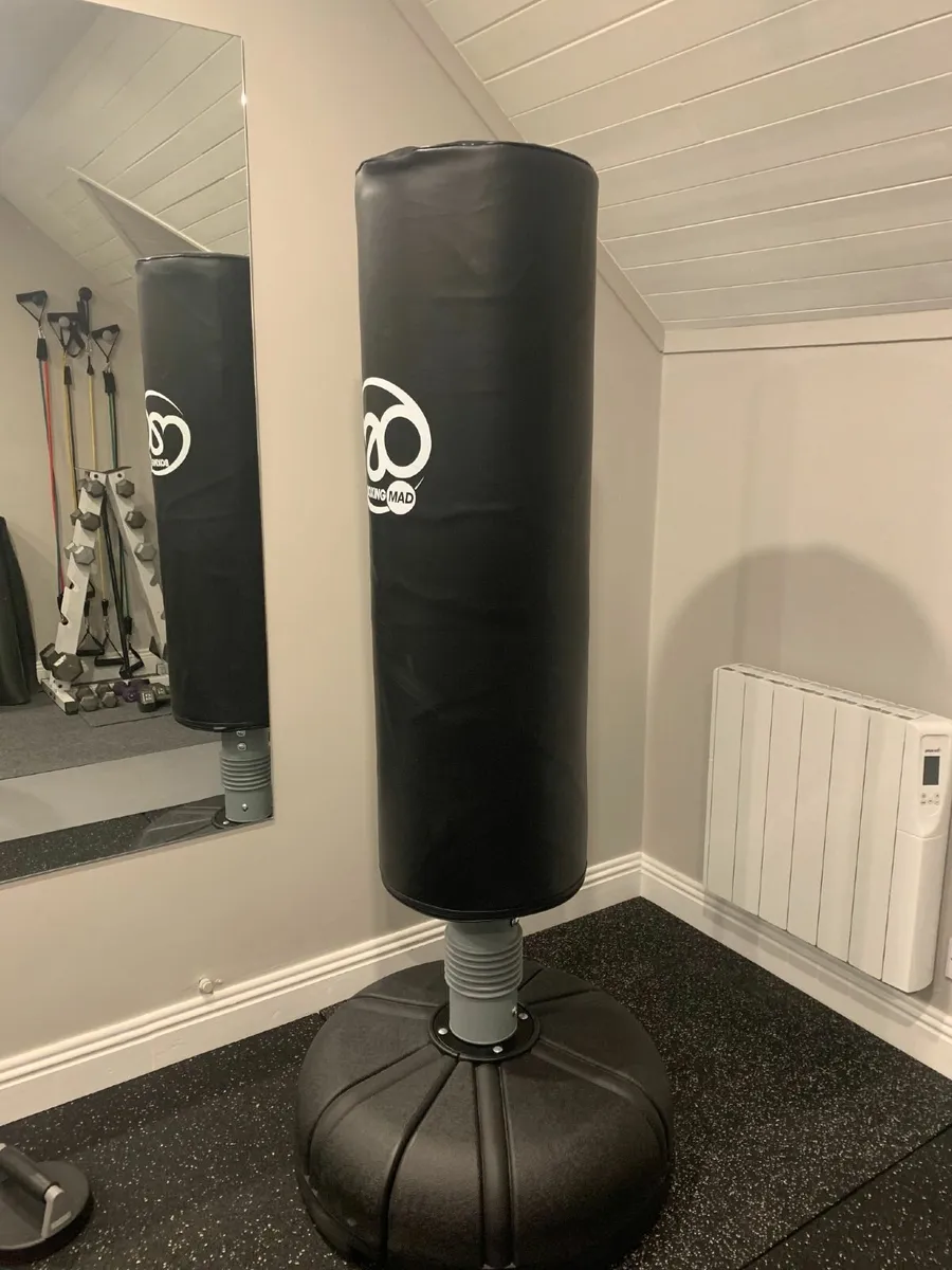 🥊Boxing Mad Freestanding Punch Bag-Sand Base - Image 2