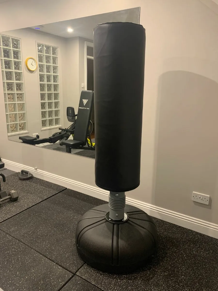🥊Boxing Mad Freestanding Punch Bag-Sand Base - Image 3