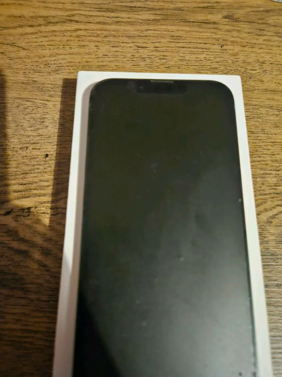 IPhone 13 - Image 2