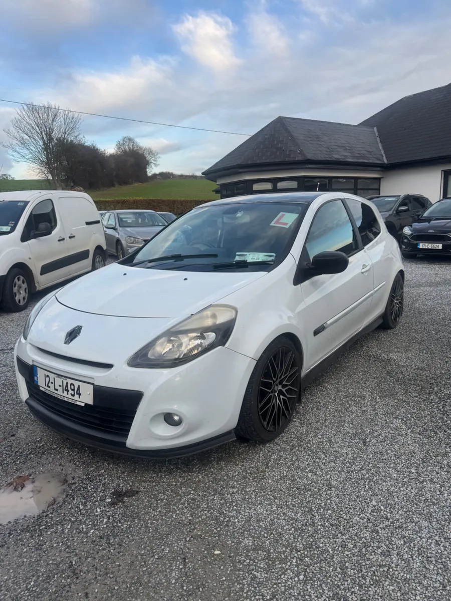 Renault Clio 2012 nct 08 26 low milage - Image 4