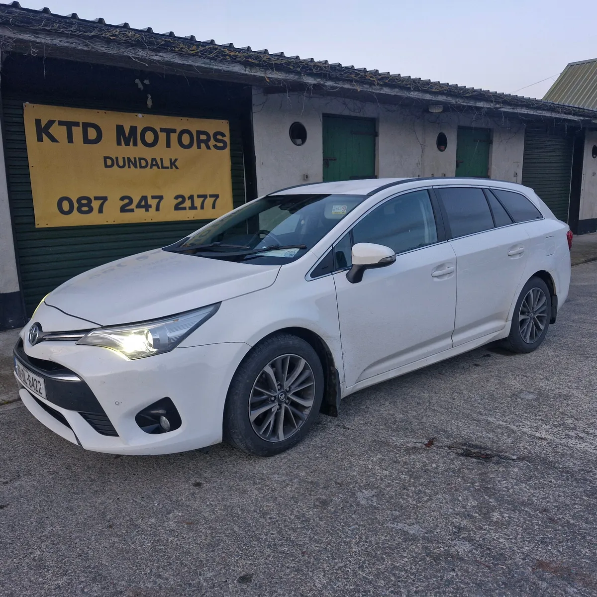 Toyota Avensis 2016 - Image 1