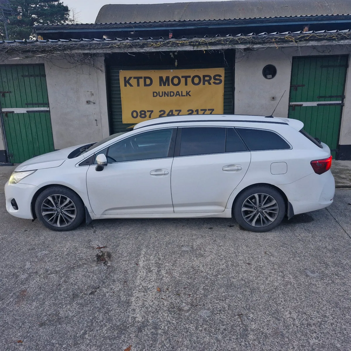 Toyota Avensis 2016 - Image 2