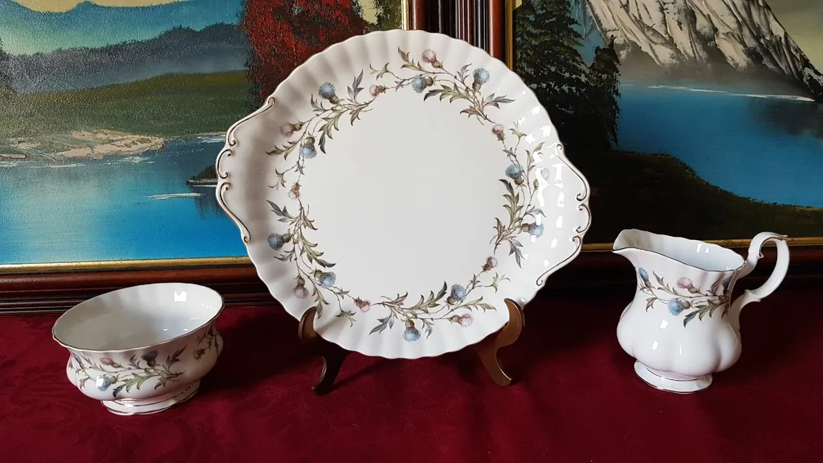 47Pc.Royal Albert England Brigadoon Dinner&Tea Set - Image 4