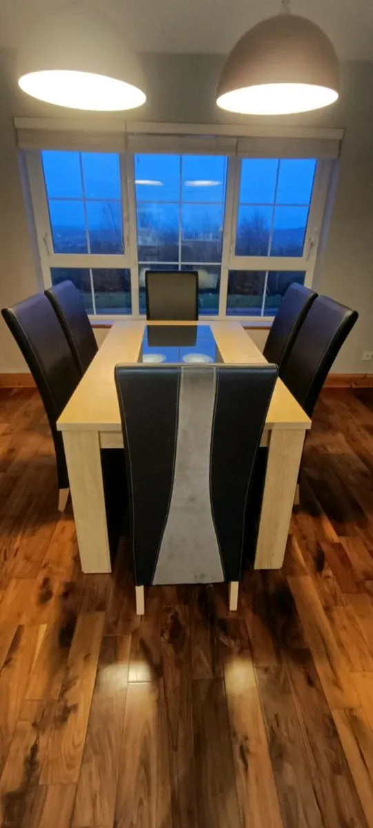Dining table and chairs - Image 2