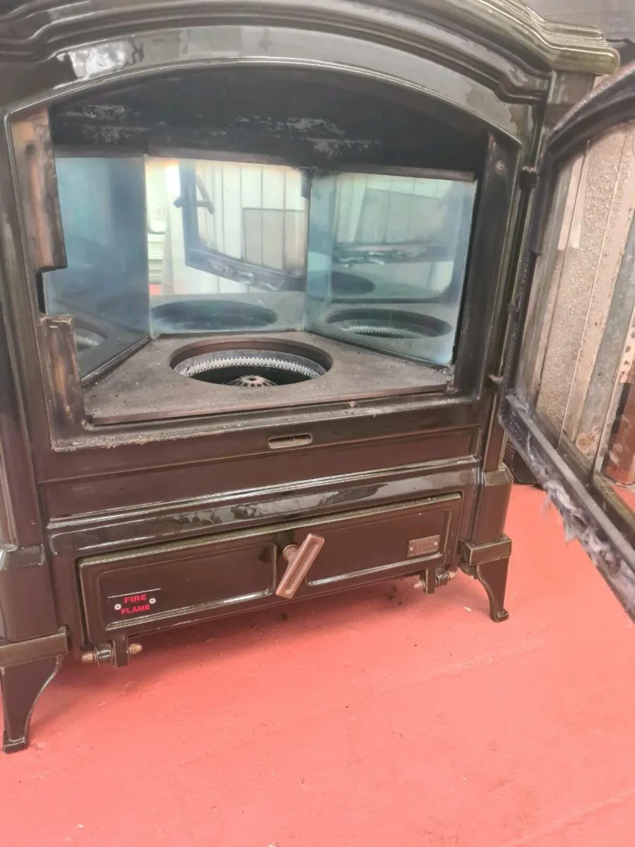 Nestor Martin Oil Stove - Image 2
