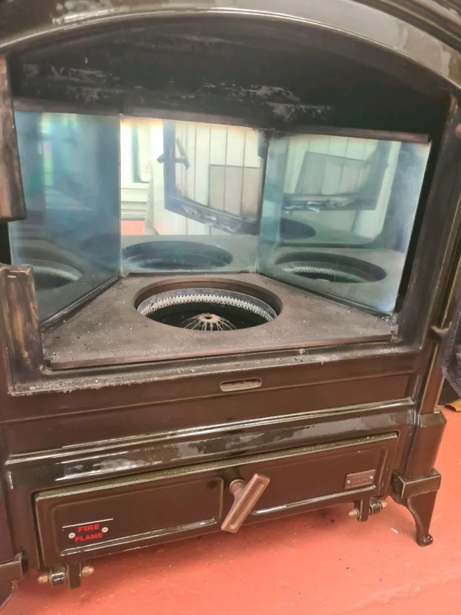 Nestor Martin Oil Stove - Image 3