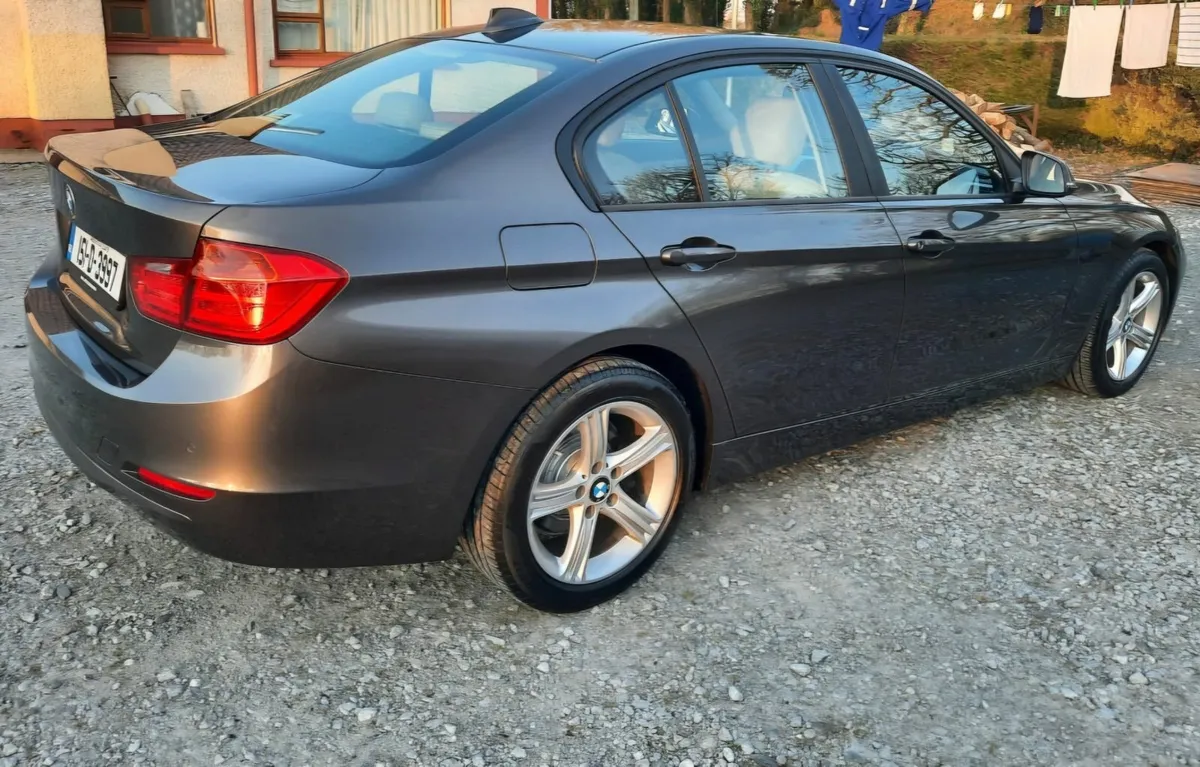 BMW 3-Series 2015 - Image 3
