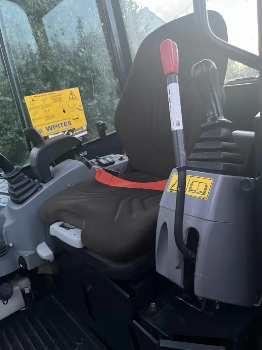 2020 Kubota U27-4 - Image 3