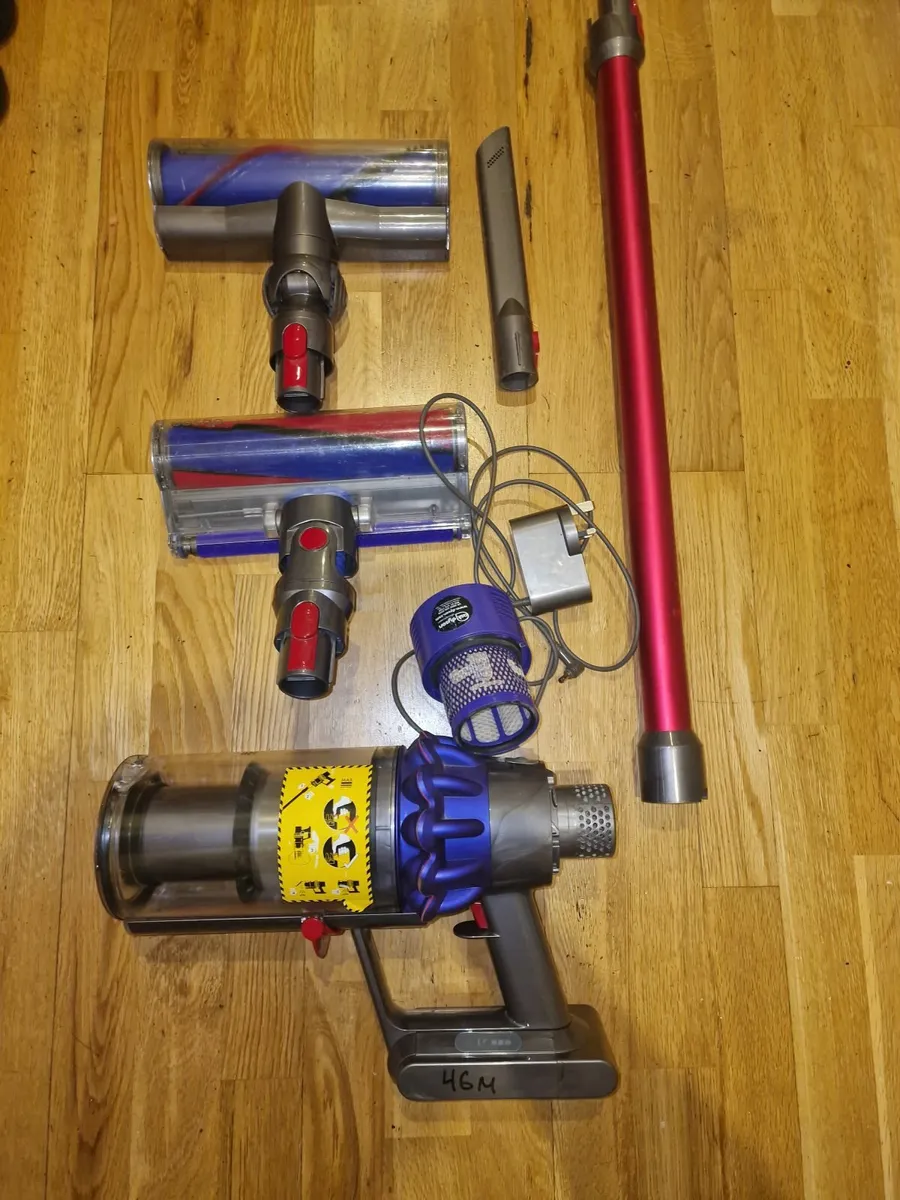 Dyson V10 absolute - Image 1