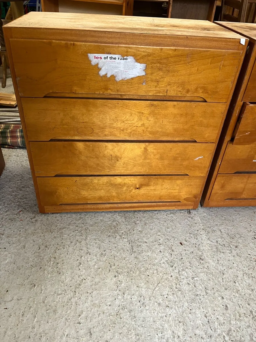 Chest of drawer - Image 1