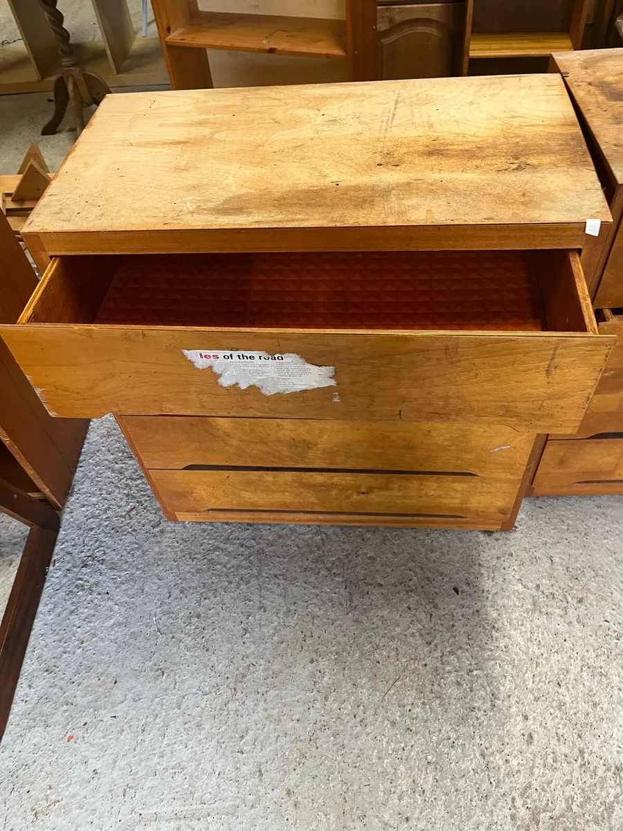 Chest of drawer - Image 2