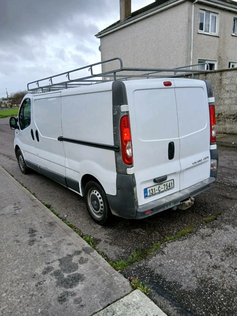 131 OPEL VIVARO LWB CVRT 8/26 TAX 12/25 - Image 3