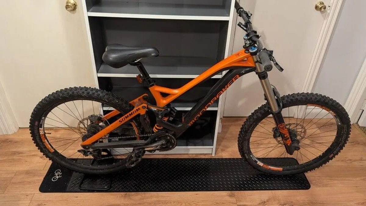 Downhill Mountain Bike Mondraker Summum Pro with extras - Image 1