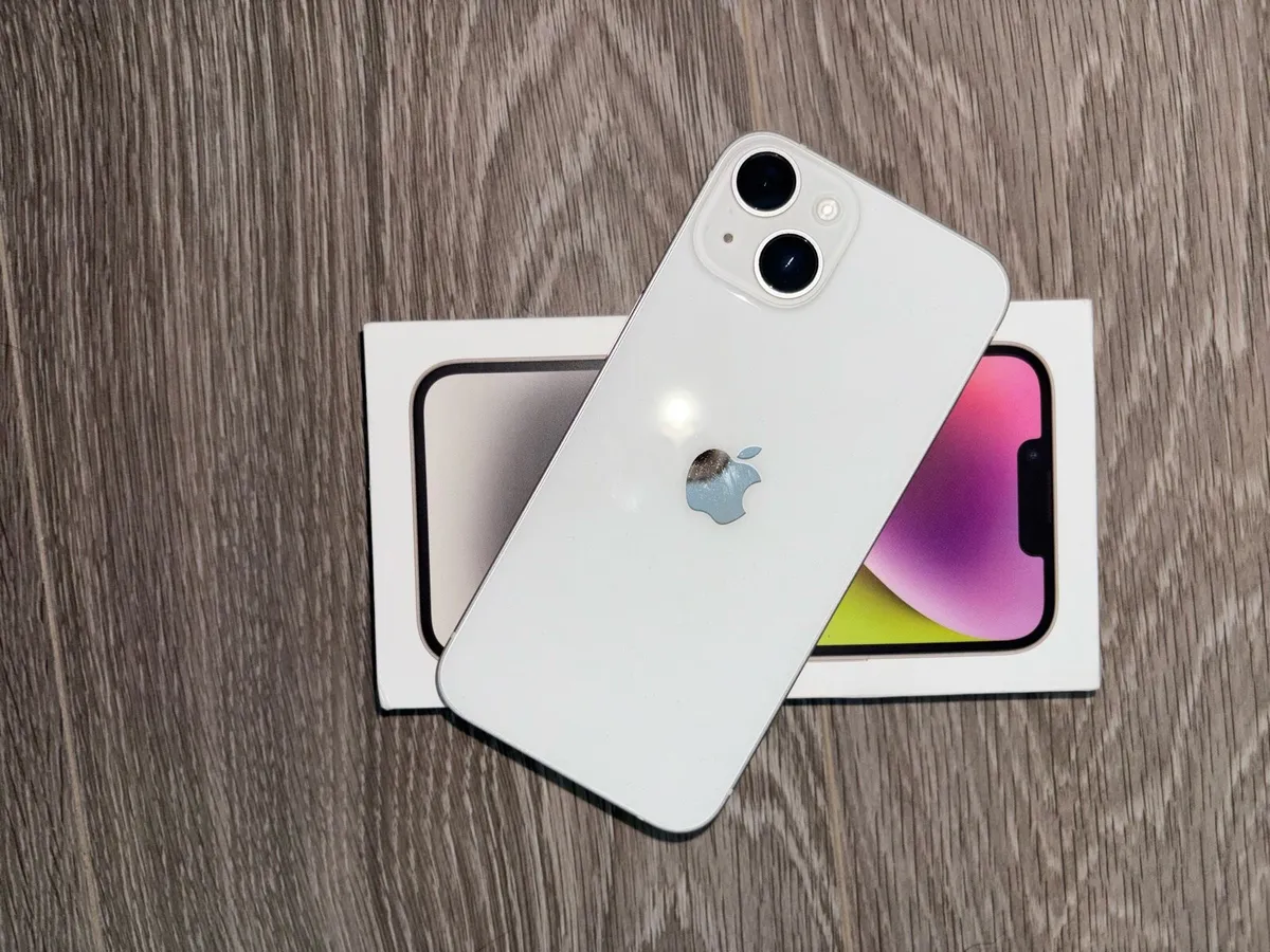 I phone 14 - Image 3