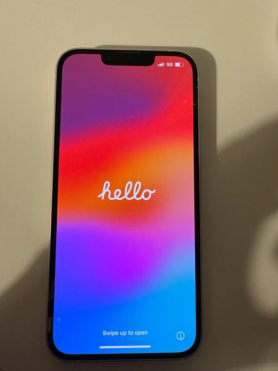 I phone 14 - Image 4