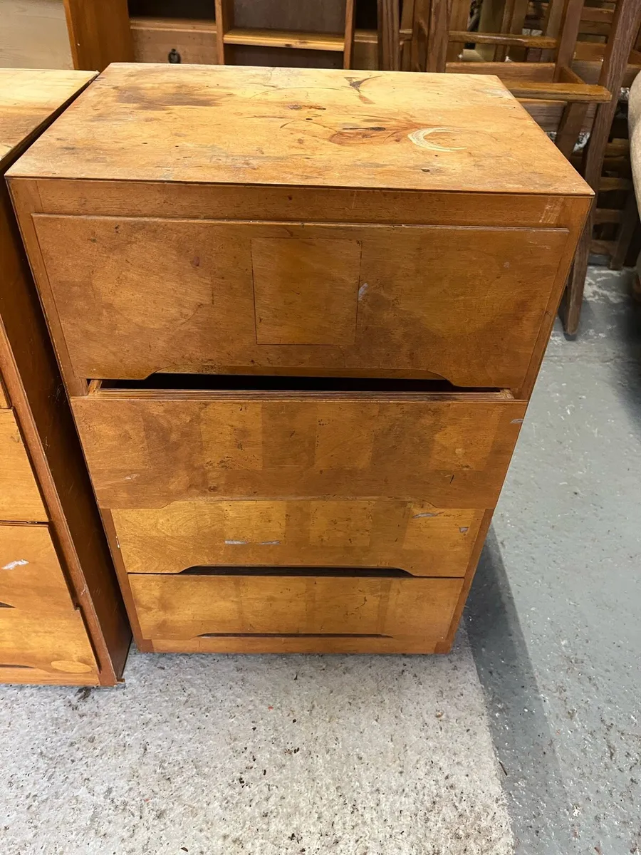 Chest of drawer - Image 1