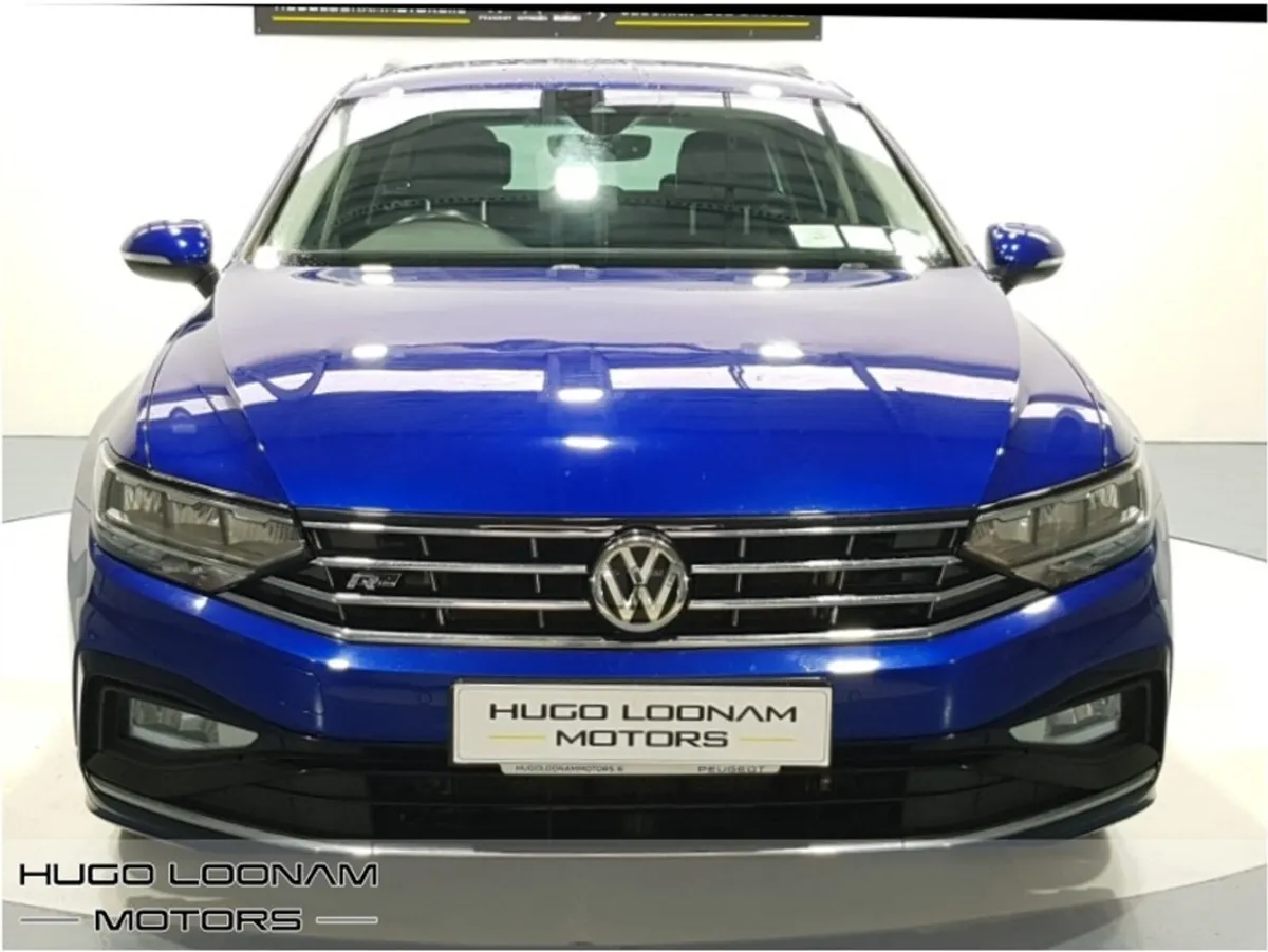 Volkswagen Passat R-LINE 2.0 TDI MANUAL 6SPEED FWD - Image 3