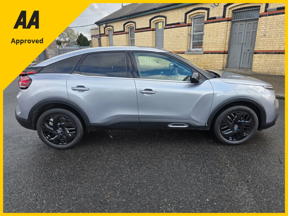 Citroen C4 SHINE 1.5BLUE HDI  *1 YEAR UNLIMITED MI - Image 3