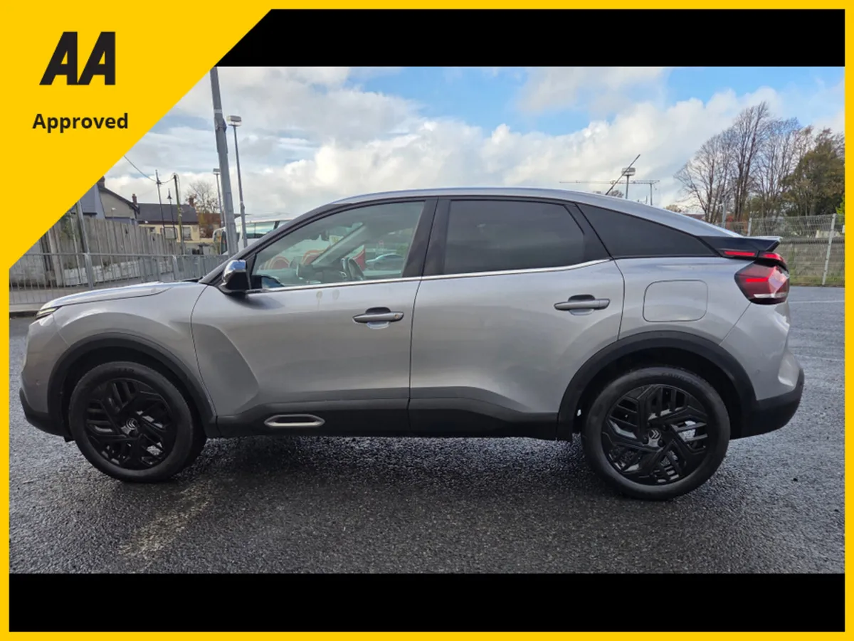 Citroen C4 SHINE 1.5BLUE HDI  *1 YEAR UNLIMITED MI - Image 4