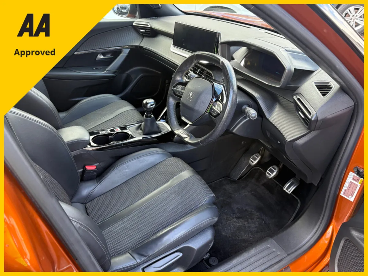 Peugeot 2008 GT LINE BLUE 1.5HDI  *1 YEAR UNLIMITE - Image 2