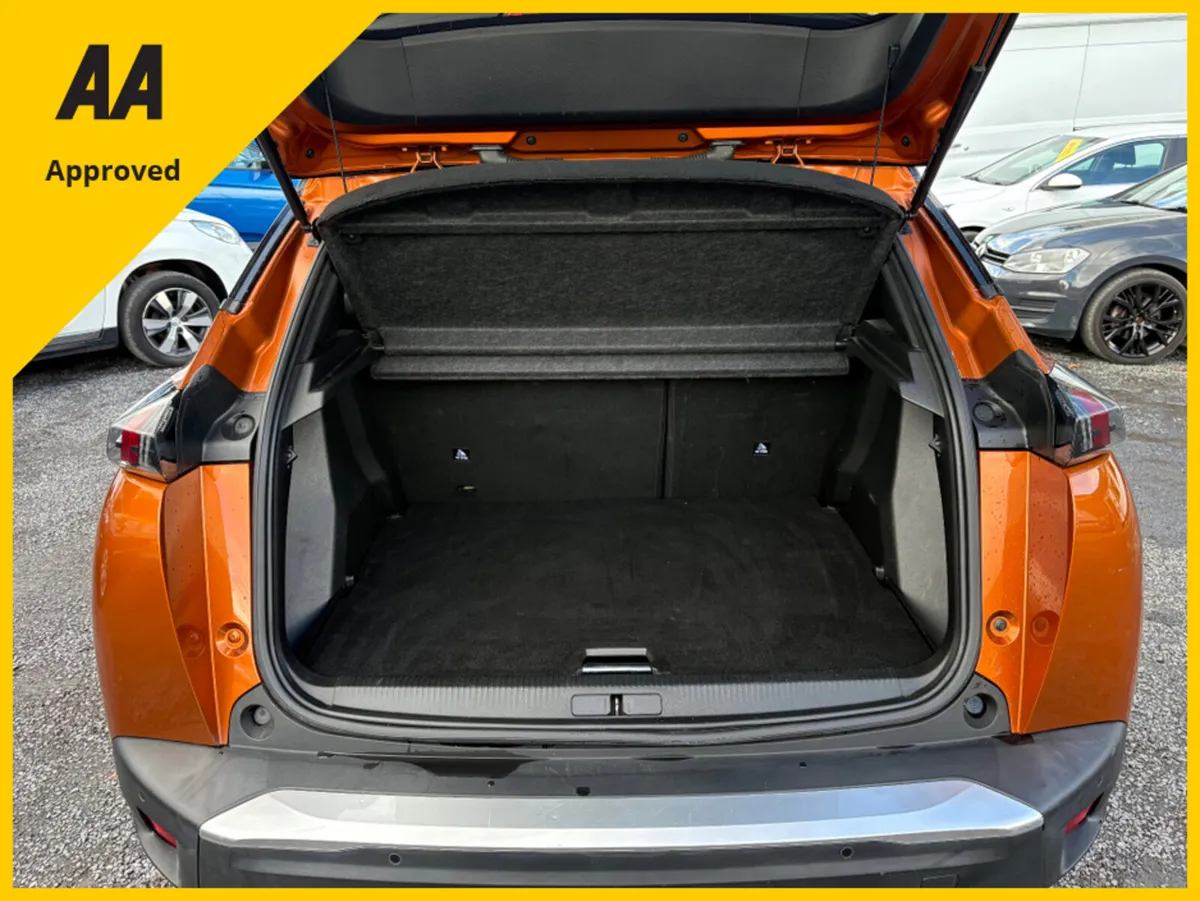 Peugeot 2008 GT LINE BLUE 1.5HDI  *1 YEAR UNLIMITE - Image 4