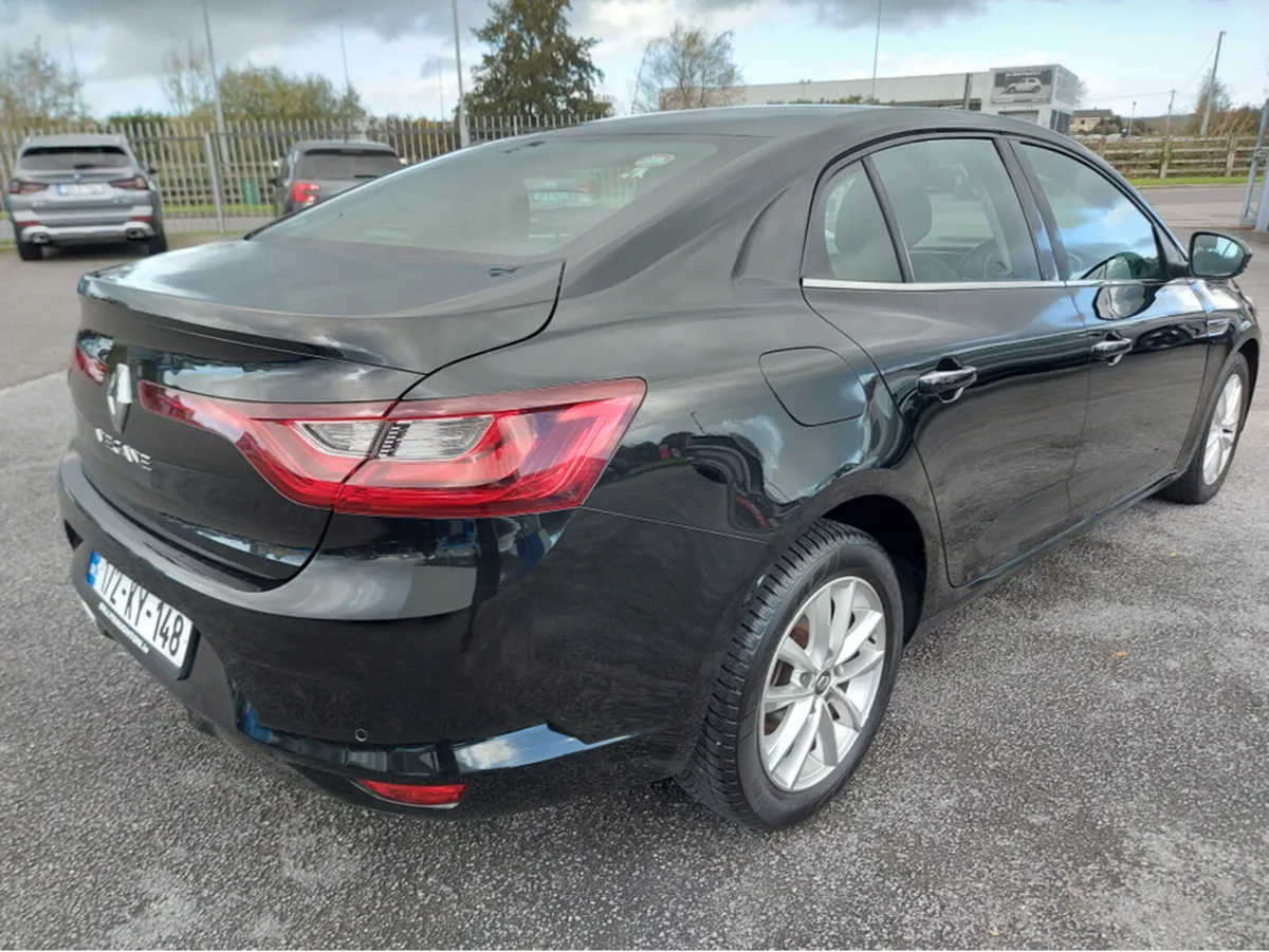 Renault Megane GRAND COUPE DYNAMIQUE - Image 3