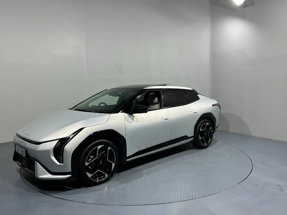 Kia EV4 GT Line FastBack 81.4 Kw/h 252 - Image 3