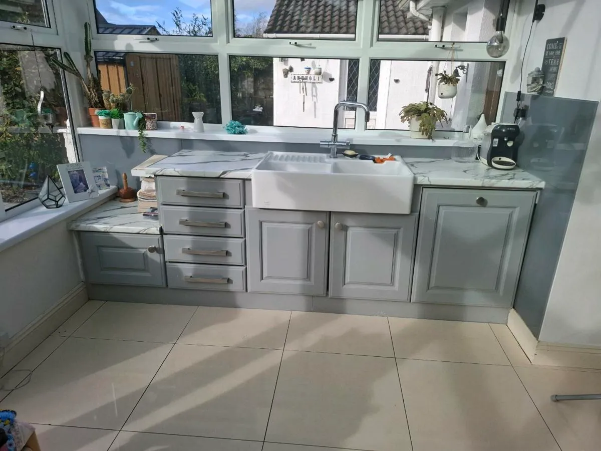 Kitchen Units - Image 2