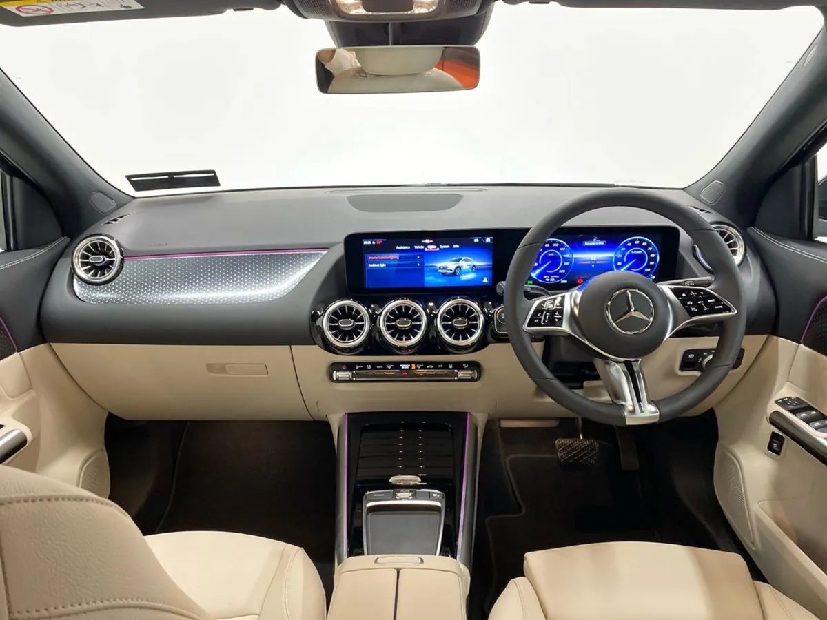 Mercedes-Benz EQA EQA 250  Progressive Reversing - Image 4