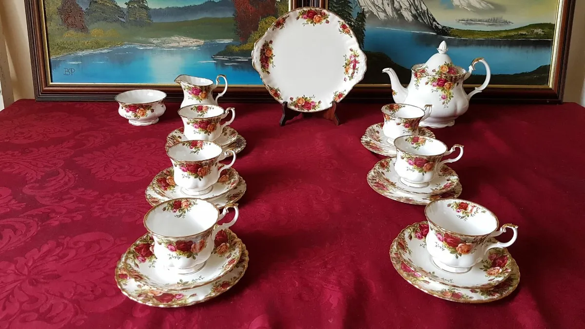 22Pc.Royal Albert Old CountryRoses TeaSet With Pot - Image 3